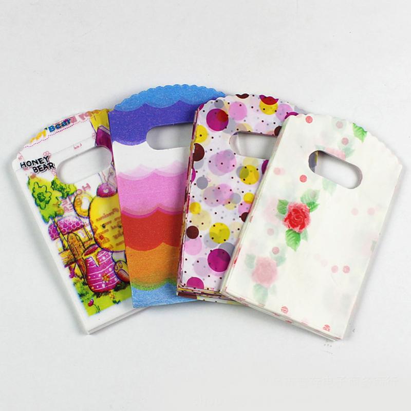 Renkli Baskı Plastik Takı Hedi - Event Party Shop incelemesi ve fiyatı